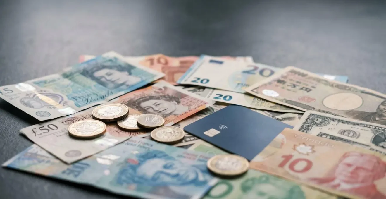 Illustration éditoriale représentant les paiements internationaux et les transactions sans frontières